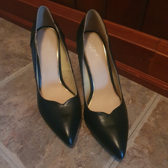 Black Pointed Leather Pumps - 40 - Picture 2 of 4
